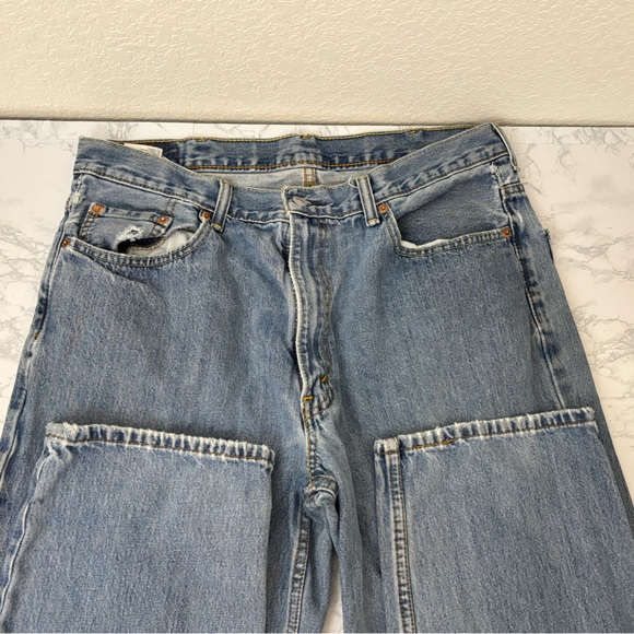 Levis 550 Jeans Mens 38x34 Light Blue Relaxed Tapered Leg USA Denim 90s Vtg - Picture 3 of 6